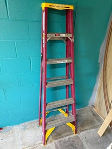 Fiberglass Step Ladder Werner Type II 6 Ft 225 Lb