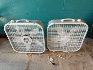 Box Fans - Lasko (Lot of 2)