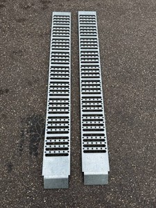 Loading Ramps - Aluminum Pair 1000 Lb Max Load