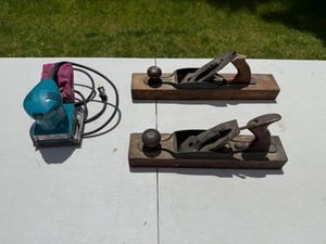 Palm Sander - Makita BO4552 & Wooden Hand Planes Mixed Lot