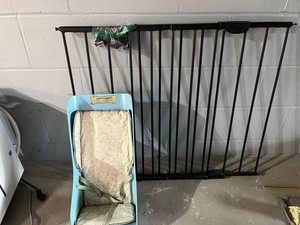 Vintage Baby Seat - Infansseat by Infant Seat Co. & Baby Gate