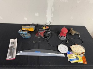 Shop Tools Mixed Lot Tool Shop Sander, Smiths Sharpener & Bench Vise
