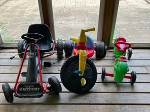 Ride-On Toy Lot - Kettler Kettcar, Kettler Trike & Radio Flyer