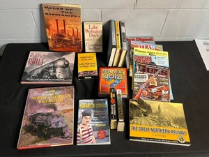 Railroad Books & Magazines Mixed Lot