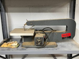 Vintage Wards Powr-Kraft TD R 2354 Jig Saw