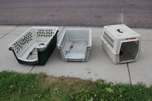 3 Pet carrier Kennels...