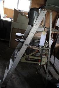 Vintageetal ladder and oil can...