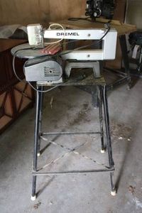 Dremel scroll saw on stand with ext...