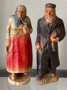 DN - Vintage Syroco Jewish Zaidy & Bubbie Figurines Pair