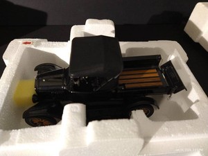 Danbury Mint 1925 Ford Model T Runabout