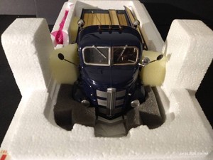 Danbury Mint 1938 GMC Car Carrier