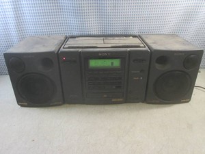 (EC1) Sony CFD-758 Boom Box - AMFM...