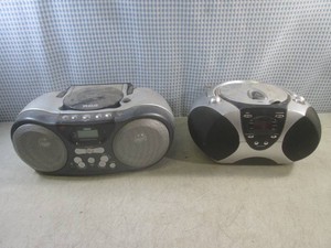 (CSB) 2 Smaller Radios Both AMFM w...