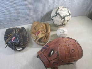 (D-3) 3 Basebal Gloves and a Couple...