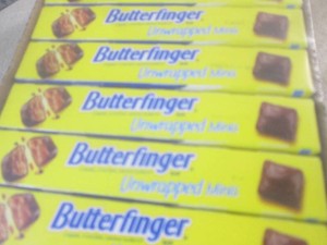 (B-1) 9 Boxes of Butterfinger Unwra...