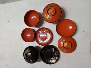 Lot Including 10 Japanese Lacquerware Bowls & Saucers Red Black