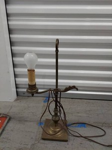 Vintage Brass Tone Bouillotte Style Table Lamp Base Single Light