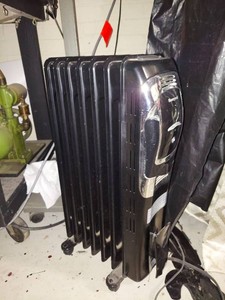 Lot Including Honeywell Radiator Heater & Frigidaire 70 Pint Unit