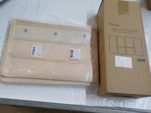 2 Organizers Plastic and Door...