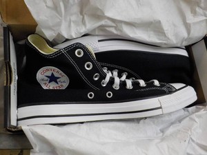 Converse BlackWhite Mens 9.5 Wome...