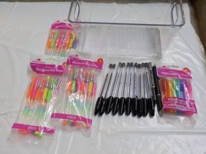 Plastic Organizer, Pens and Mini Pe...