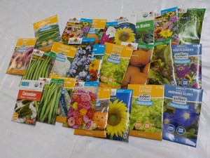 25 Seed Packets...