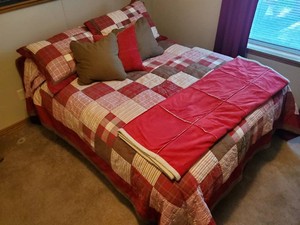 Complete double bed set with Woolrich quilt and pillow cases