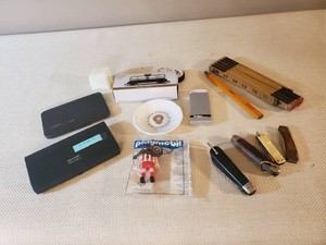 Lot of Smalls including 4 pocket knives, Lufkin extension ruler, and more