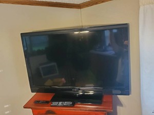 37 Insignia TV with remote and firestick
