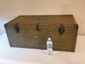 Neevel Mfg. Co. 1942 WWII Wood Solder Foot Locker WOW