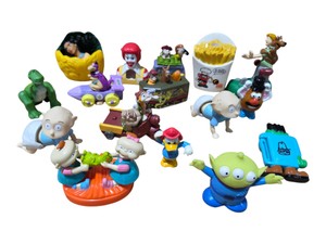 Mixed Character Toy Figure Lot  DisneyPixar, Rugrats, Scooby-Doo, Fast Food Toys