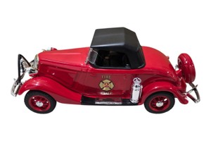 Jim Beam 1934 Fire Chiefs Ford V8 Decanter With Box