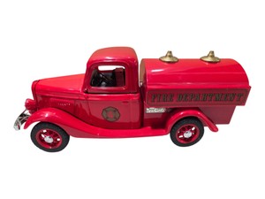 Beams Fire Pumper Porcelain Fire Truck Decanter With Box & Decals