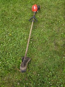 Echo SRM-225 Gas Powered Weed Eater (Runs)
