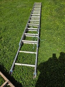 28 Aluminum Ext Ladder
