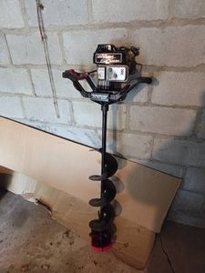 Strikemaster 7 Gas Ice Auger (Not Running)