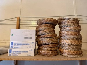 3-1000 Cnt Boxes 10 Bamboo Skewers & Wicker Plate Holders