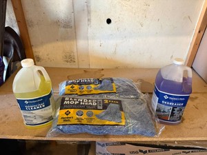 4 New Mop Heads & Full Gallon Jugs of Degreaser & Disinfectant