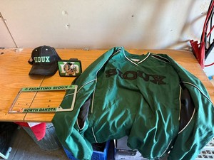 UND Sioux Merchandise