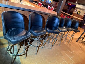 6 Swivel Bar Stools
