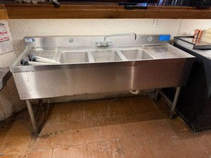 Triple Undercounter LaCrosse NSF Sink 20 x 60