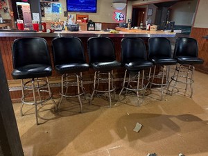 6 Swivel Bar Stools