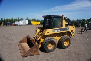 John Deere Model 320 Skid Loader Skid Steer