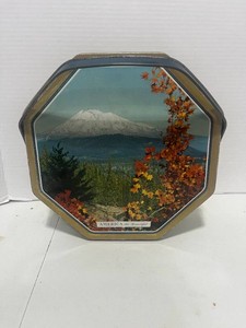 America the Beautiful Loose-Wiles Biscuit Company Tin