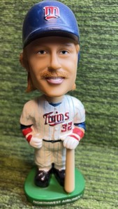 2009 Minnesota Twins Dan Gladden Bobblehead-Northwest Airline