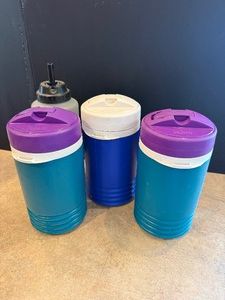 Igloo Insulated Travel Mugs & Sport Water Bottle  4-Piece Drinkware Lot