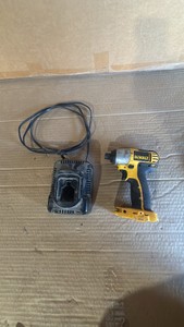 DeWalt 18V Impact Driver with Charger  Working, No Battery