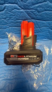 New Milwaukee M12 REDLITHIUM HIGH OUTPUT XC5.0 Battery 48-11-2450  2026 Date Code