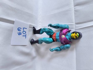 VINTAGE Terror Claws Skeletor action figure