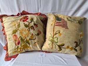 Vintage 940s 1950s Pillows
